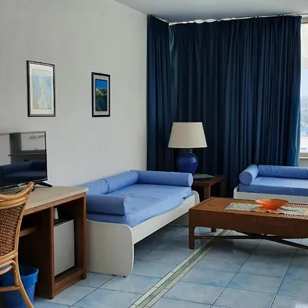 Selenia Hotel 4*
