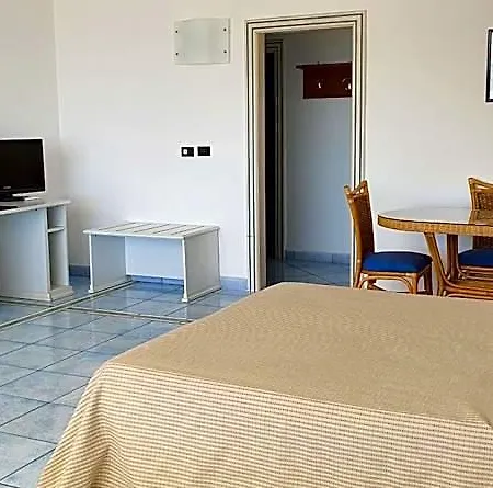 Selenia Hotel 4*