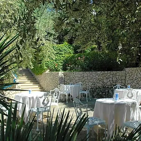 Selenia 4* Castro (Lecce)